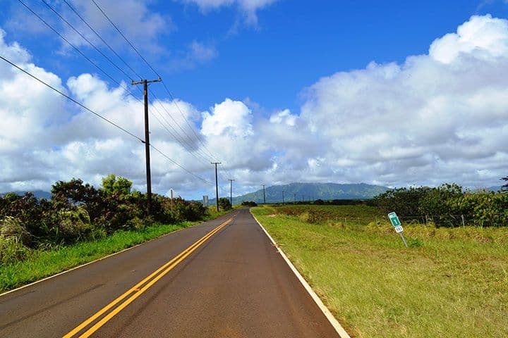 KauaiRoad driving in kauai