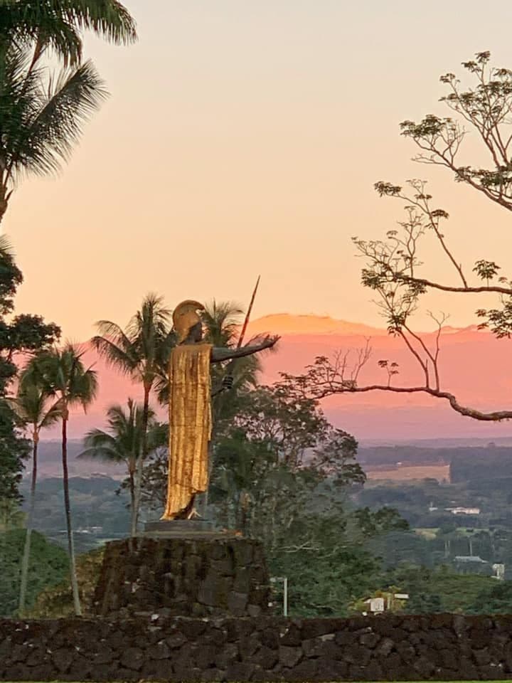 This statue of Kamehameha stands in Hilo. (Photo Credit: HawaiianScribe)