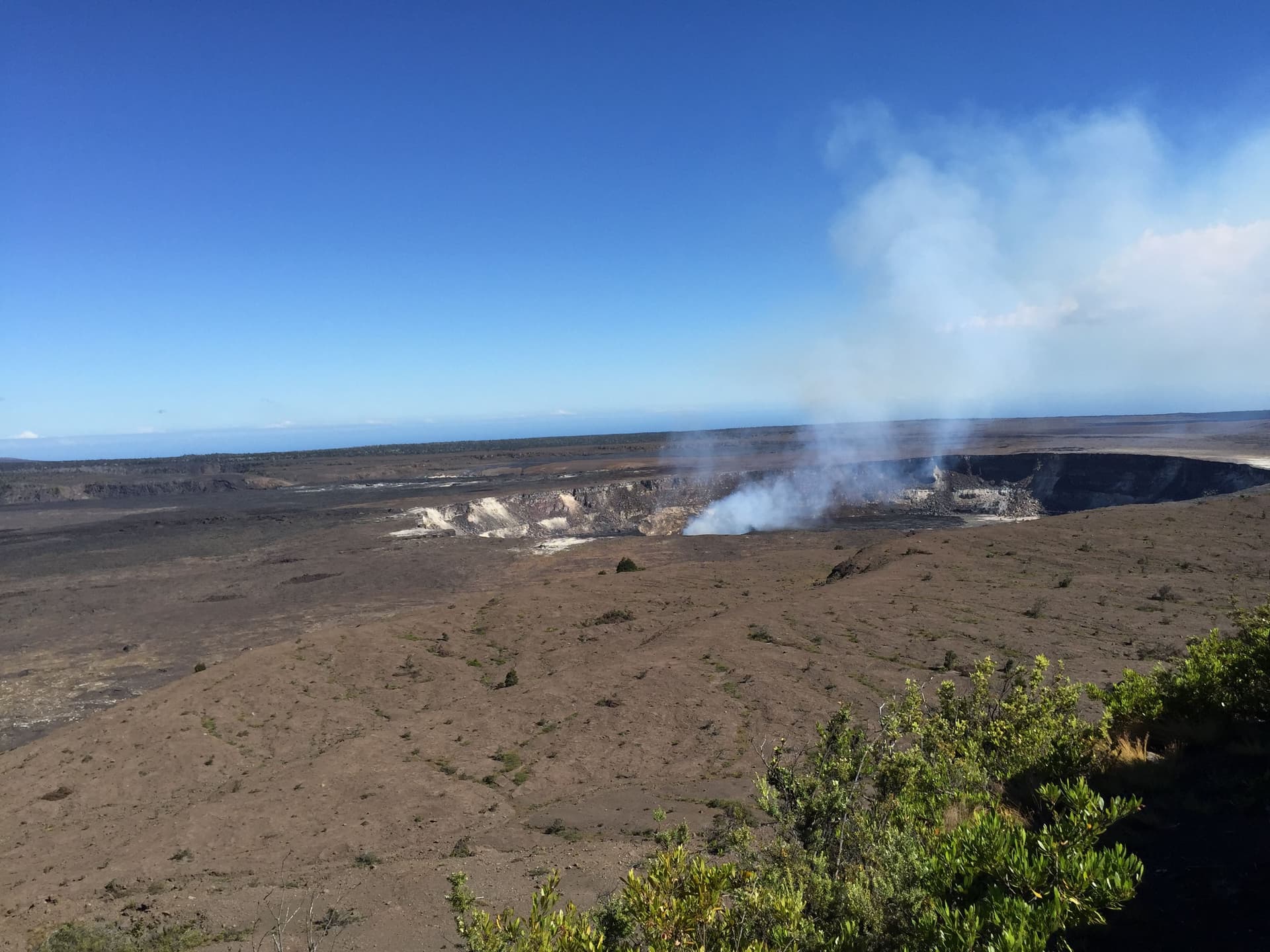 Active volcano at Hawai'i Volcanoes National Park.