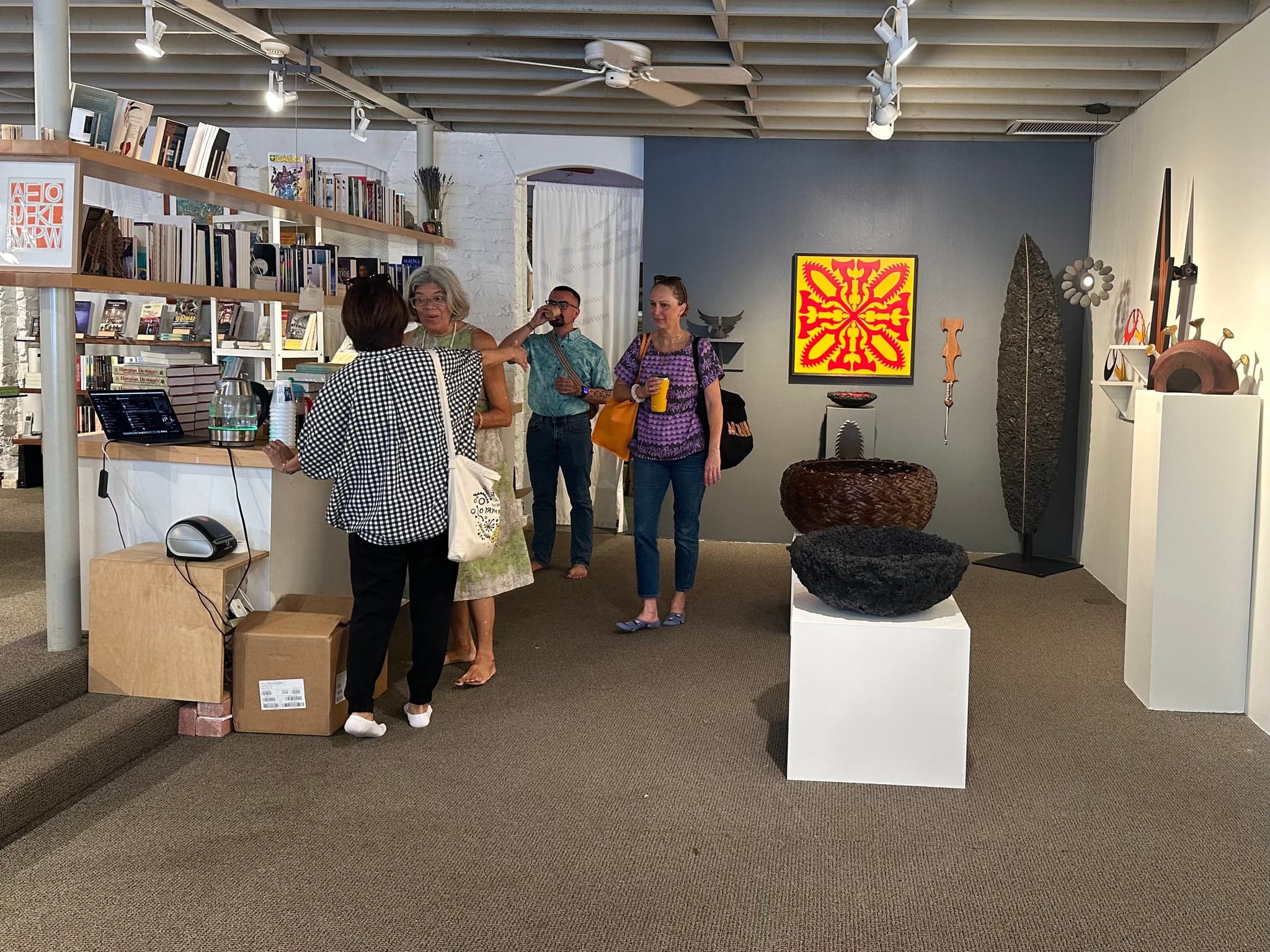 Na Mea Books. Photo by Sarah Burchard.