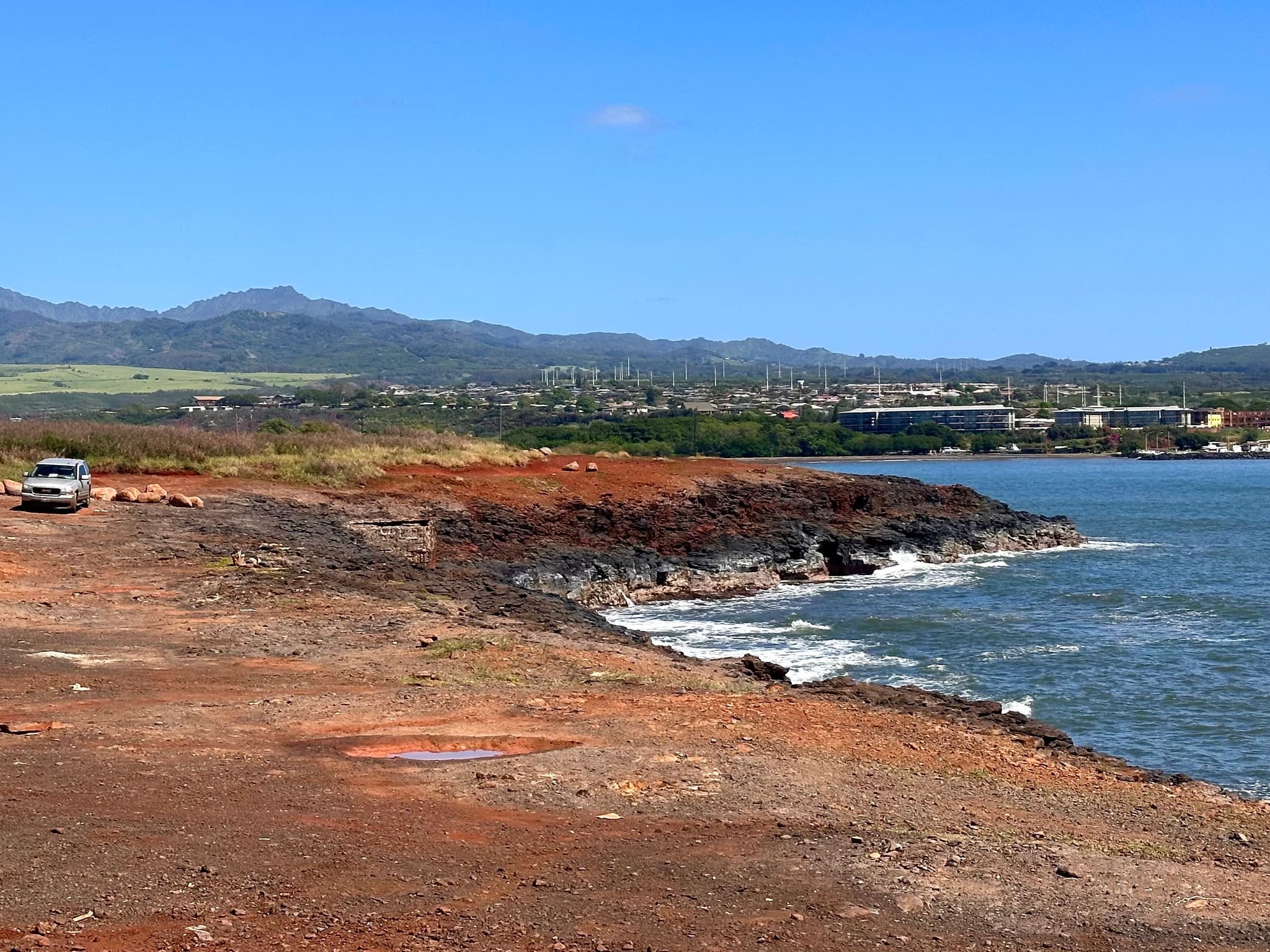 Rugged coastline of Hanapēpē Bay. Photo by Sarah Burchard.