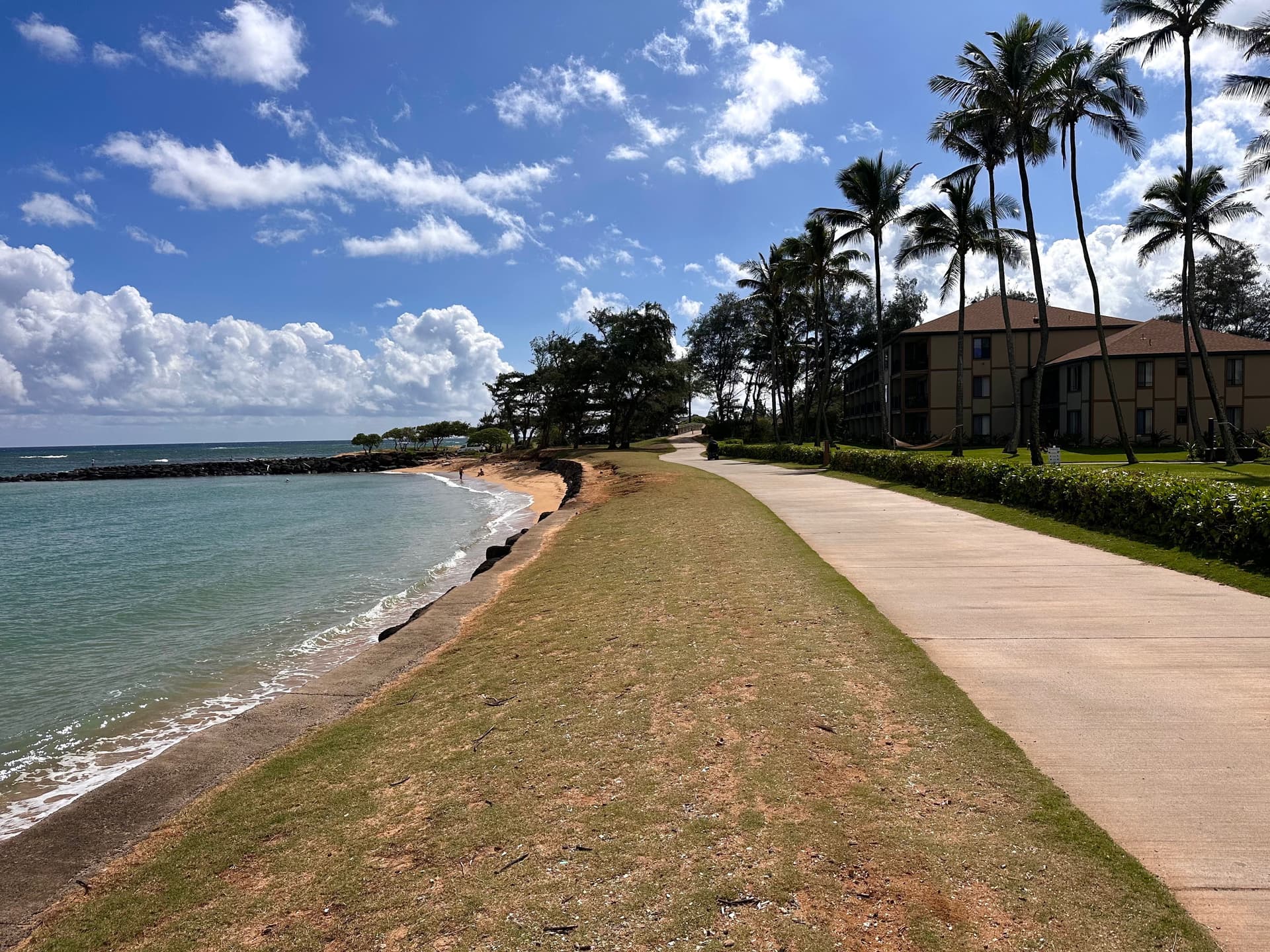 Bike the Ke Ala Hele Makalae Path