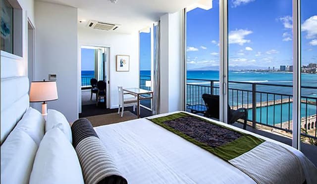 Four Reasonably Priced, Romantic Boutique Hotels in Honolulu