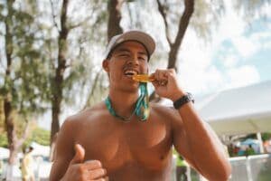 Aina Racoma with marathon finisher medal