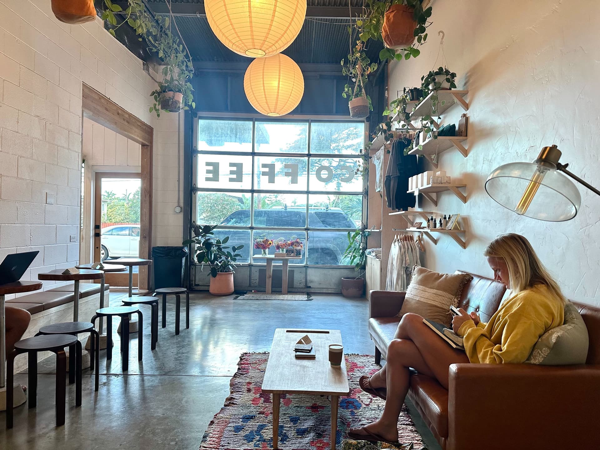 Bird's Nest Coffee shop