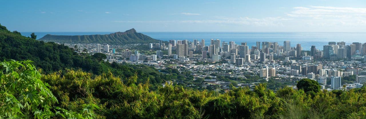 Tantalus Lookout. Photo by Dudarev Mikhail (Shutterstock).