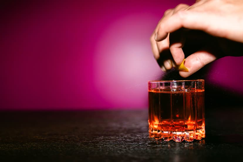 14 Oʻahu Cocktails Bars to Visit this Winter