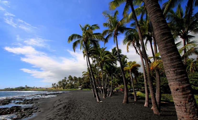 Black Sand Beaches in Hawaiʻi: Best Spots on the Big Island and Maui