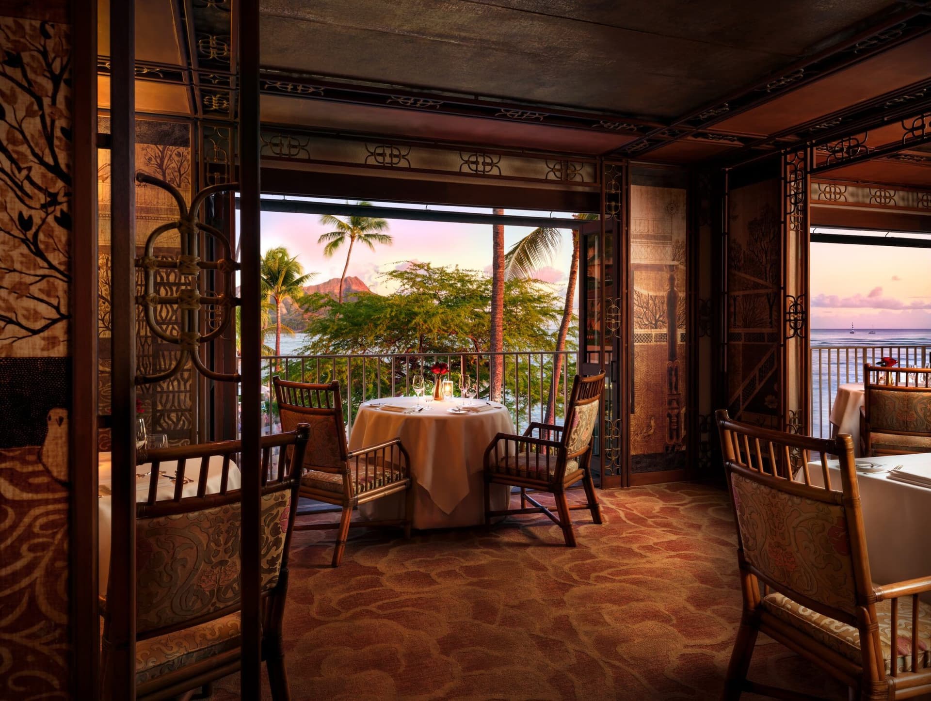 La Mer. Courtesy of Halekulani.