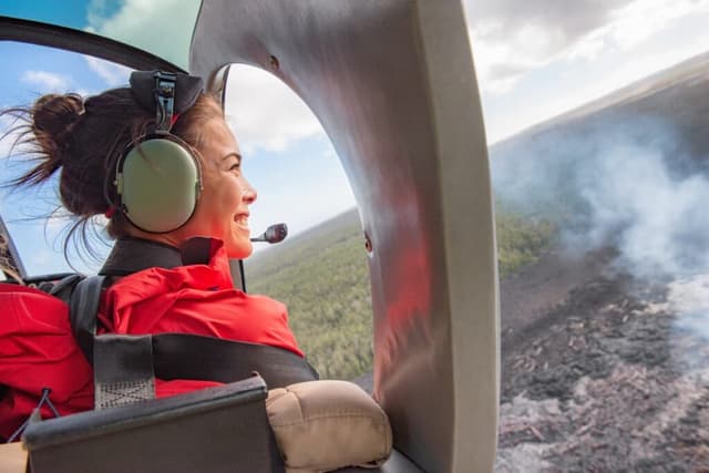 Soaring Over Paradise: The Ultimate Guide to Hawaii Helicopter Tours