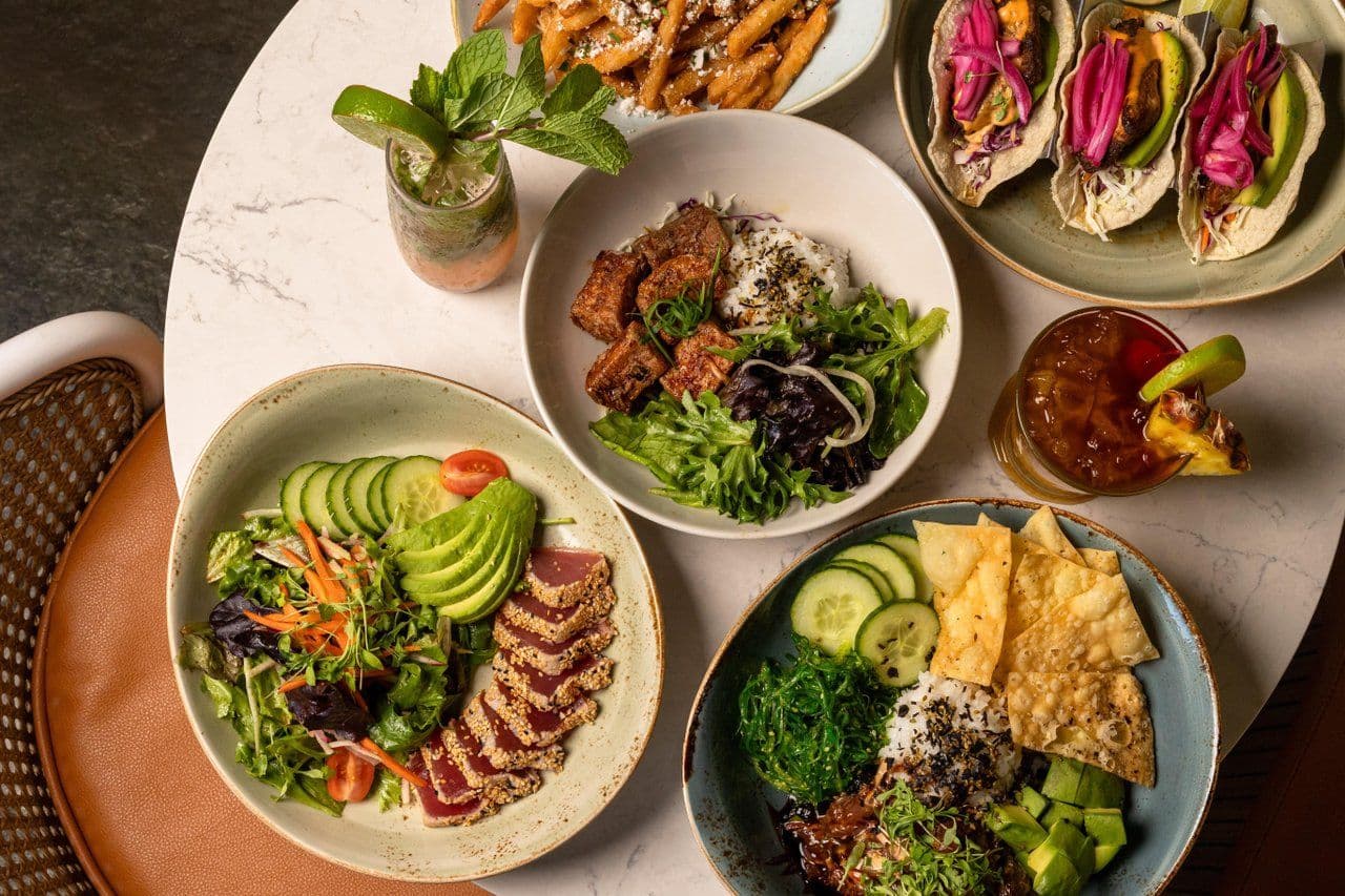 6 p.m. - Lahaina Noon