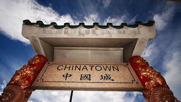 Cumulus-Oahu-Chinatown-Sign