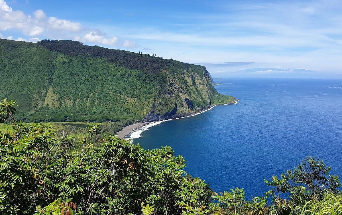 Waipi’o Valley Lookout. (Photo Credit: HawaiianScribe)