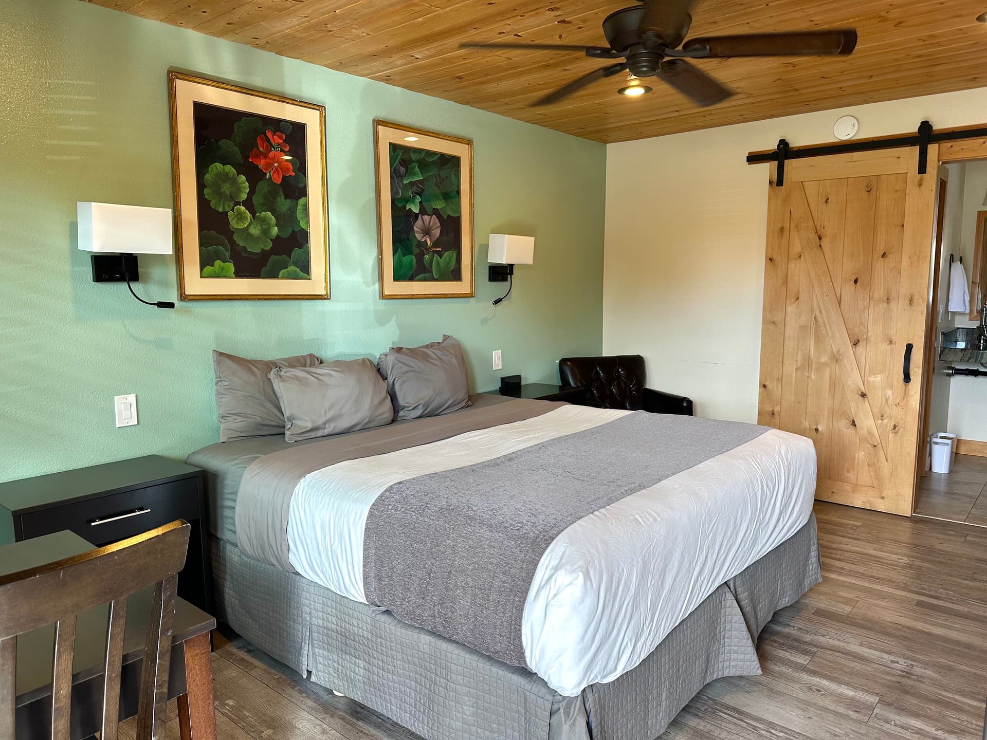 Check into Kamuela Inn