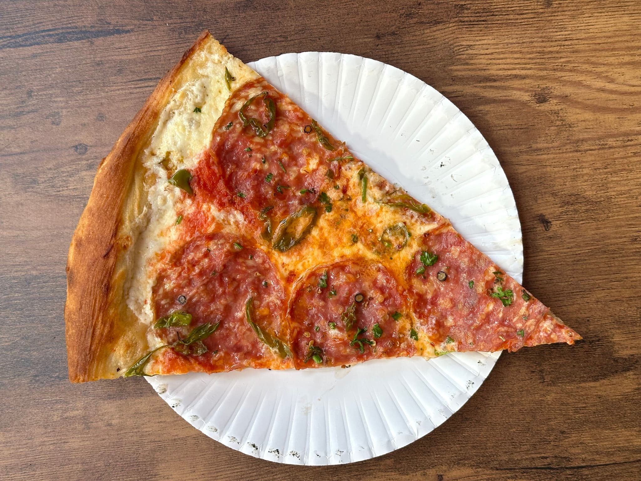 Sausage and peppers pizza from Little G Cafe. Photo by Sarah Burchard.