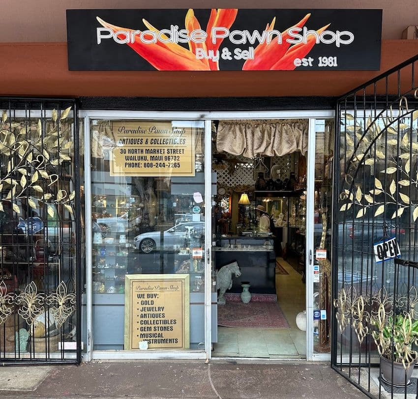 Paradise Pawn Shop, Wailuku. Photo by Sarah Burchard.
