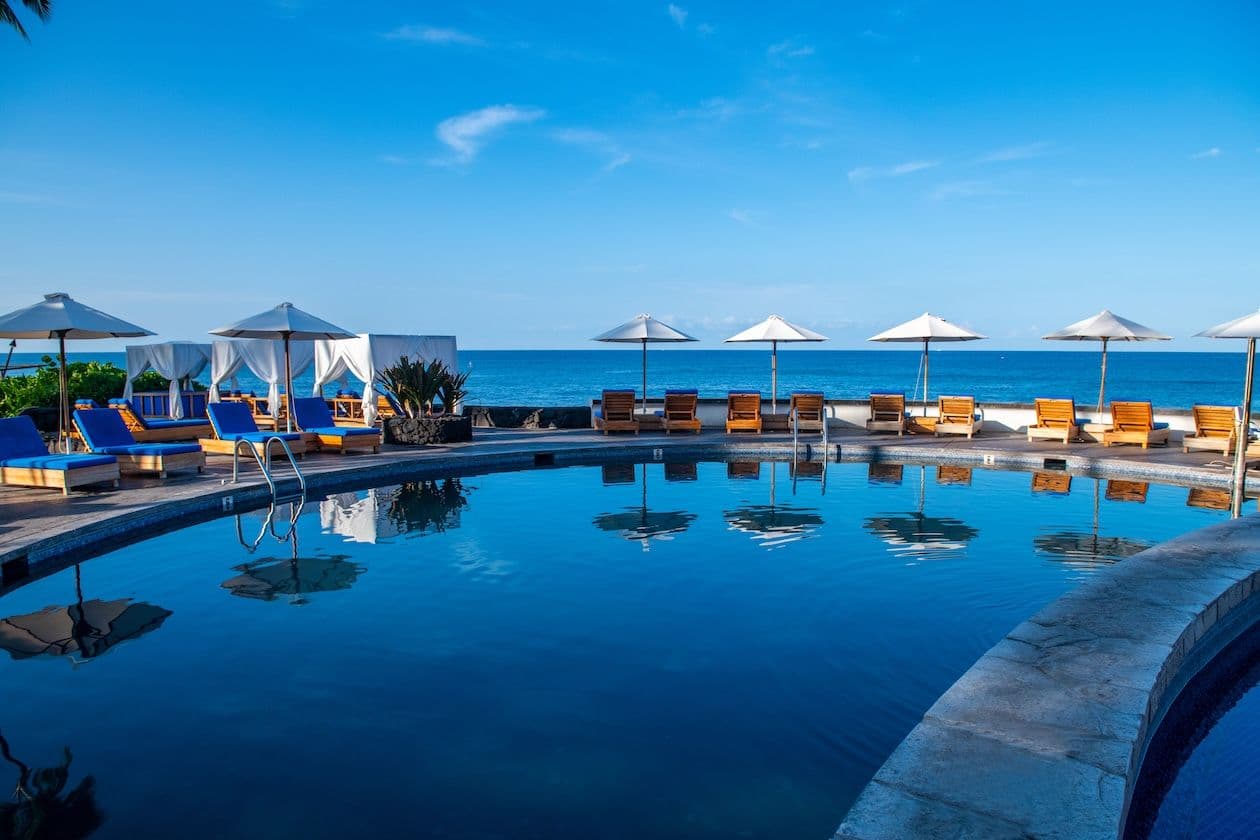 The oceanfront pool at Royal Kona Resort on Big Island, Hawaii.