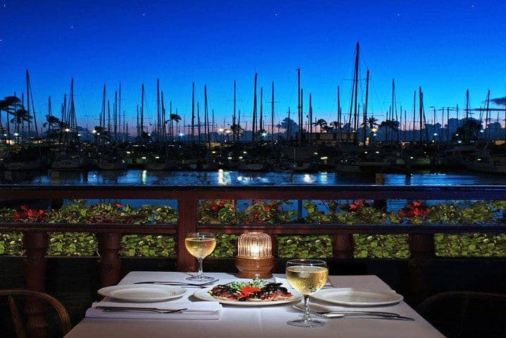 Photo: Chart House Waikiki.